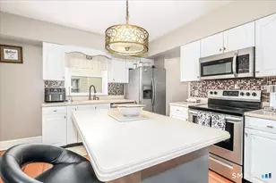 835 Thorme St, Bridgeport, CT 06606 - Photo 17