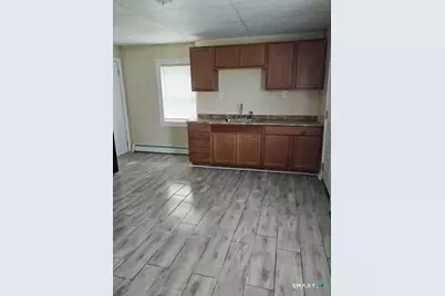 27 Railroad Street, Putnam, CT 06260 - Photo 19