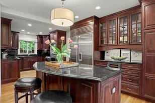 2 Arnold Dr, Stamford, CT 06905 - Photo 11