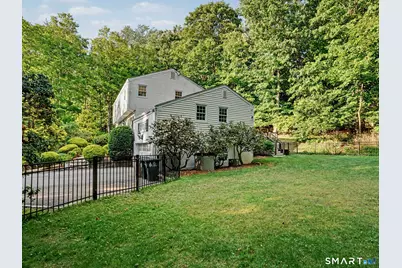 2 Arnold Drive, Stamford, CT 06905 - Photo 31