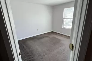 1367 Hanover Ave, Meriden, CT 06451 - Photo 15