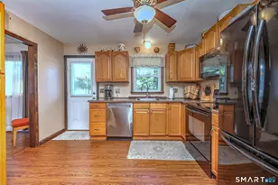 10 Hodio Dr, Ansonia, CT 06401 - Photo 27