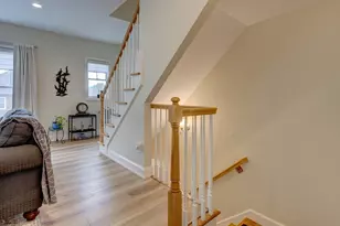 52 Harvest Ct, Newington, CT 06111 - Photo 5