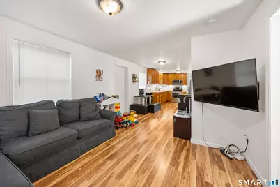 31 Cole Street, Torrington, CT 06790 - Photo 3