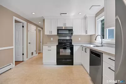 8 Charter Oak Drive, East Lyme, CT 06333 - Photo 15