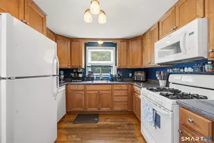 30 Lansing Ave, Trumbull, CT 06611 - Photo 5