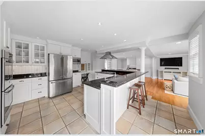 2444 Bronson Road, Fairfield, CT 06824 - Photo 7