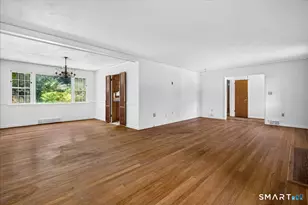 335 Arnold Ln, Orange, CT 06477 - Photo 29