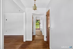 335 Arnold Ln, Orange, CT 06477 - Photo 25