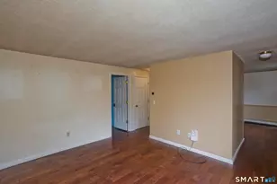7 2nd Ave, Enfield, CT 06082 - Photo 5