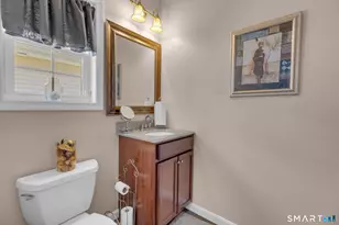 104 Benjamin Ct, Windsor, CT 06095 - Photo 17
