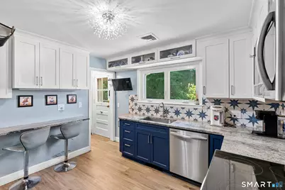 174 Mohawk Drive, West Hartford, CT 06117 - Photo 13