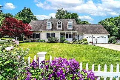 6 Elizabeth Street, Newtown, CT 06470 - Photo 1