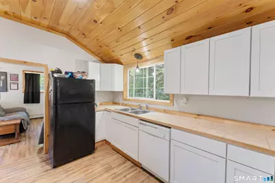 1530 Hartford Pike, Killingly, CT 06243 - Photo 27