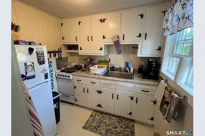 14 New London Road, Groton, CT 06355 - Photo 19