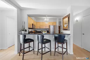 25 Forest St, Stamford, CT 06901 - Photo 7