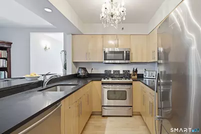 25 Forest Street #6L, Stamford, CT 06901 - Photo 5