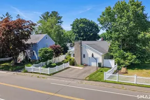 633 High St, Fairfield, CT 06824 - Photo 3
