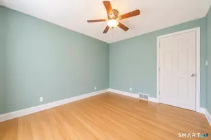 869 Washington Ave Ext, Waterbury, CT 06708 - Photo 23