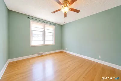 869 Washington Ave Extension, Waterbury, CT 06708 - Photo 21