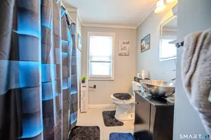 869 Washington Ave Ext, Waterbury, CT 06708 - Photo 11