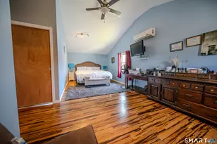 869 Washington Ave Ext, Waterbury, CT 06708 - Photo 13