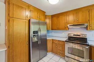 82 Lake Garda Dr, Farmington, CT 06085 - Photo 17