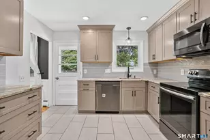 12 Webster Rd, Enfield, CT 06082 - Photo 15