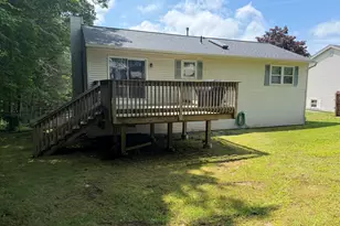 11 Batesmoor Rd, Waterbury, CT 06705 - Photo 5