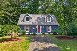 61 Grassy Hill Rd, East Lyme, CT 06333 - Photo 3