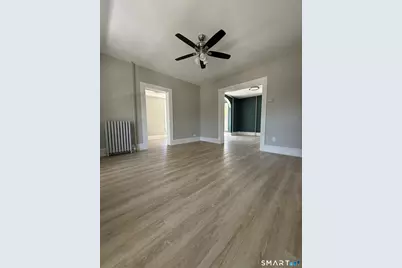 26 Jefferson Avenue, New London, CT 06320 - Photo 5