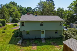 11 Chestnut St, Plymouth, CT 06786 - Photo 5