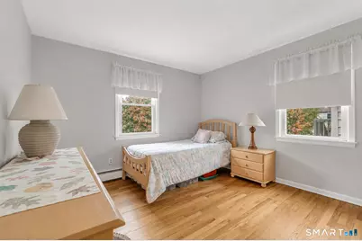 32 Hackett Circle North, Stamford, CT 06906 - Photo 9