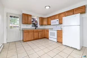 32 Hackett Cir N, Stamford, CT 06906 - Photo 15