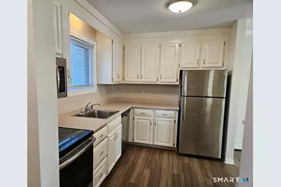 1401 Farmington Avenue #B, Farmington, CT 06032 - Photo 5