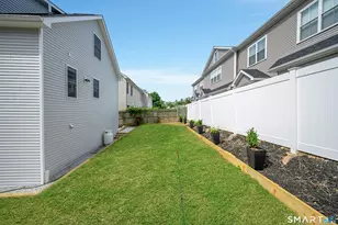198 Castle Ave, Fairfield, CT 06825 - Photo 5