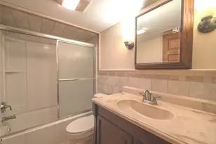 467 Quinnipiac Ave, New Haven, CT 06513 - Photo 11
