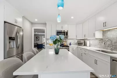 302 Bar Harbor Road #302, Stratford, CT 06614 - Photo 5