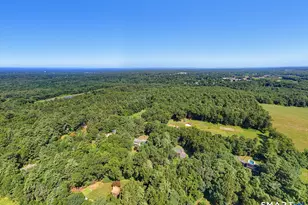 60 Long Hollow Rd, Enfield, CT 06082 - Photo 9