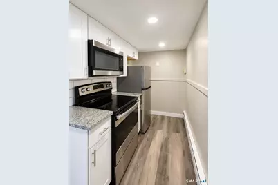 3-17 Curve Street #7, Branford, CT 06405 - Photo 1