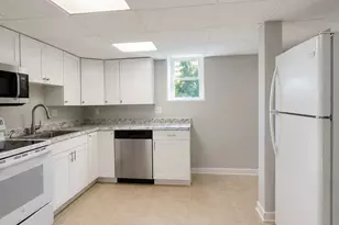 3 -17 Curve St, Branford, CT 06405 - Photo 3
