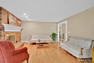 24 Brookview Dr, Glastonbury, CT 06033 - Photo 9