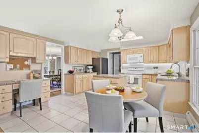 24 Brookview Drive, Glastonbury, CT 06033 - Photo 13