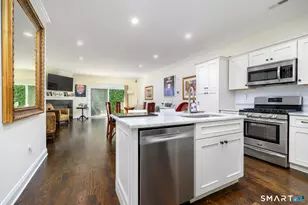 4 Caryns Wy, Norwalk, CT 06851 - Photo 7