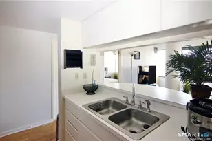 127 Greyrock Pl, Stamford, CT 06901 - Photo 13