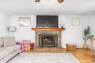 1070 Norwich Rd, Plainfield, CT 06374 - Photo 7