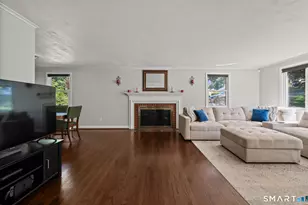 35 Fairwood Farms Dr, West Hartford, CT 06107 - Photo 5