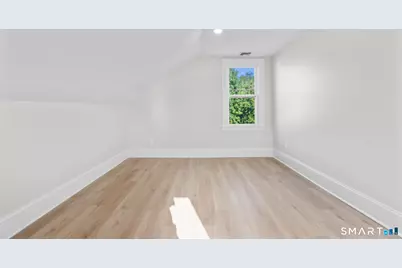 39 Edwards Street, Hamden, CT 06517 - Photo 13