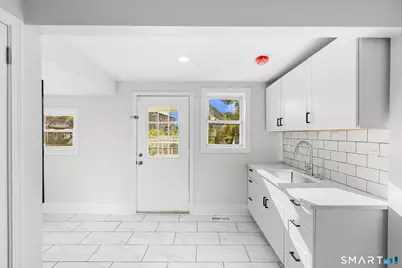 39 Edwards Street, Hamden, CT 06517 - Photo 7