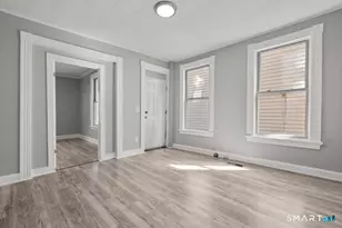 23 Wall St, Waterbury, CT 06705 - Photo 3